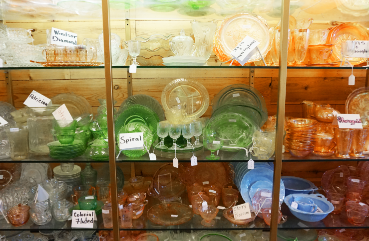 Walnut_Rainbow Glassware