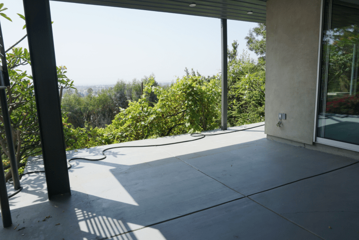 Kingsland Empty Lower Patio